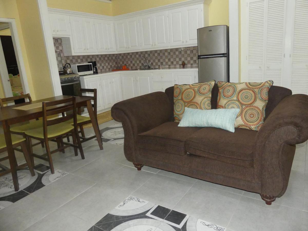 Southern Haven Guesthouse Laborie Ngoại thất bức ảnh