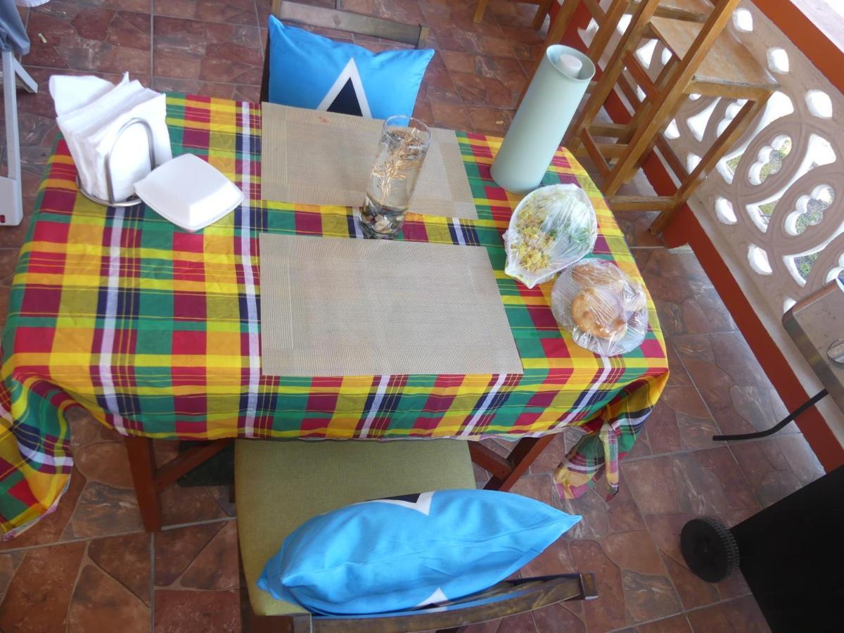 Southern Haven Guesthouse Laborie Ngoại thất bức ảnh